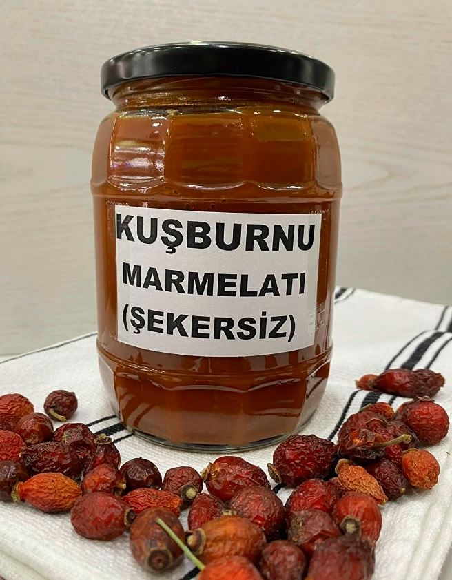 Ev Yapımı Kuşburnu Marmelatı